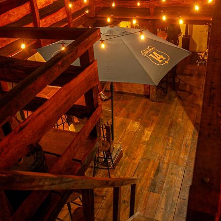 Kamazoztz Hostel And Travel Antigua Ngoại thất bức ảnh
