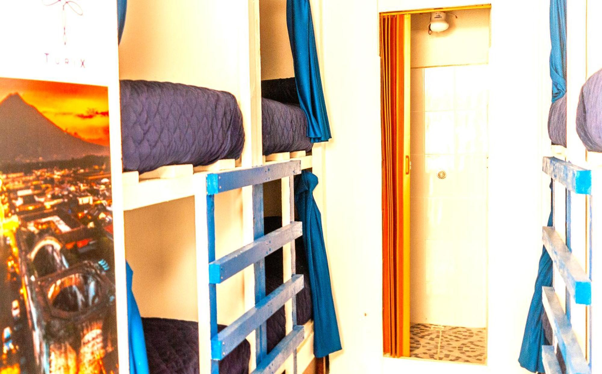 Kamazoztz Hostel And Travel Antigua Ngoại thất bức ảnh