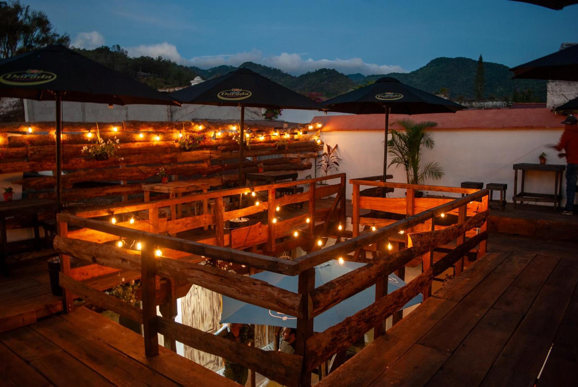 Kamazoztz Hostel And Travel Antigua Ngoại thất bức ảnh