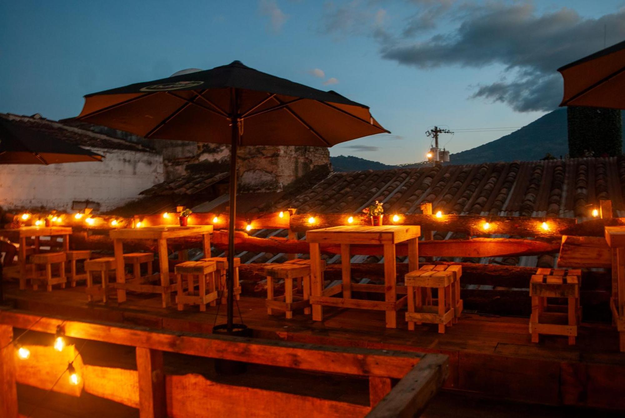 Kamazoztz Hostel And Travel Antigua Ngoại thất bức ảnh