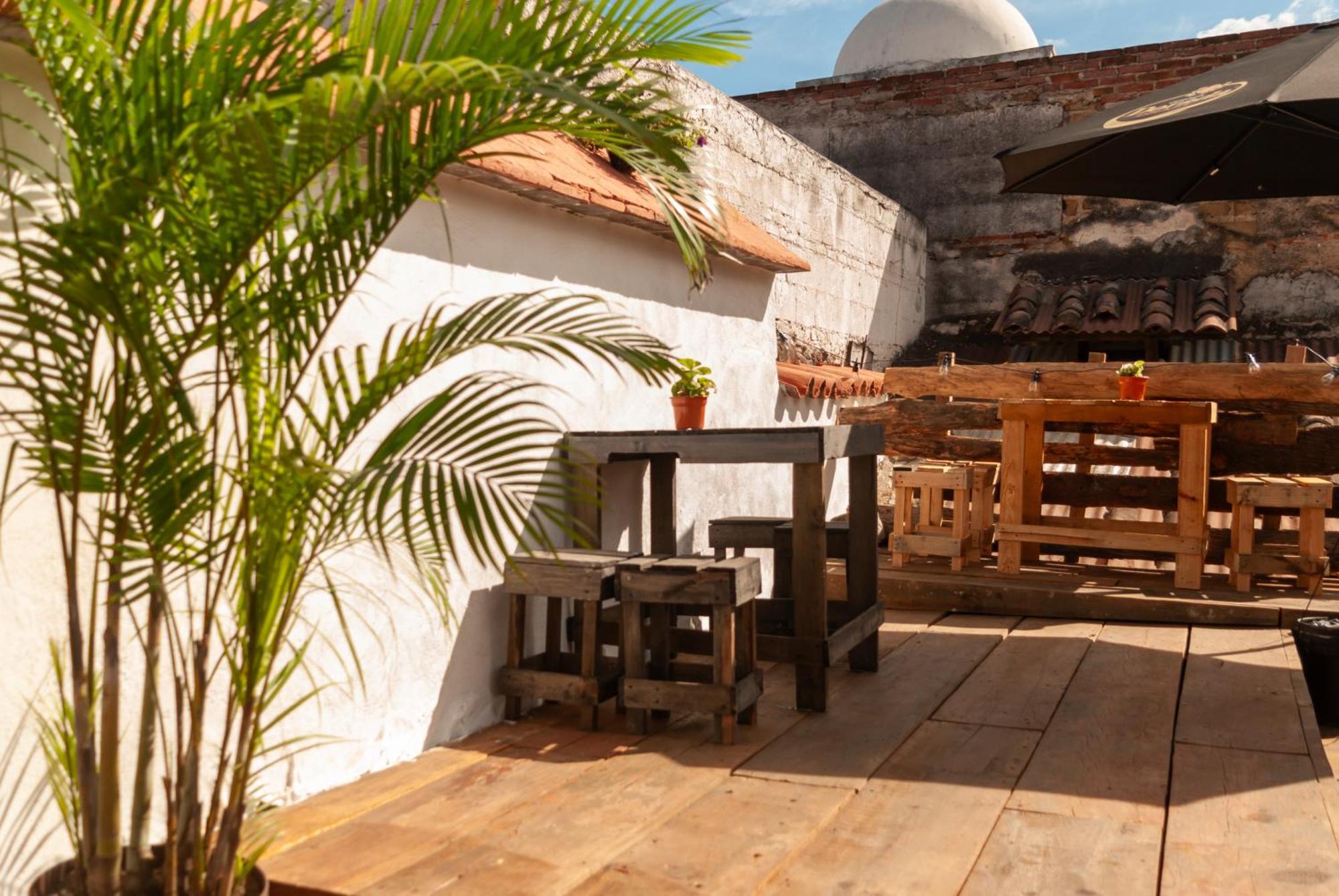 Kamazoztz Hostel And Travel Antigua Ngoại thất bức ảnh