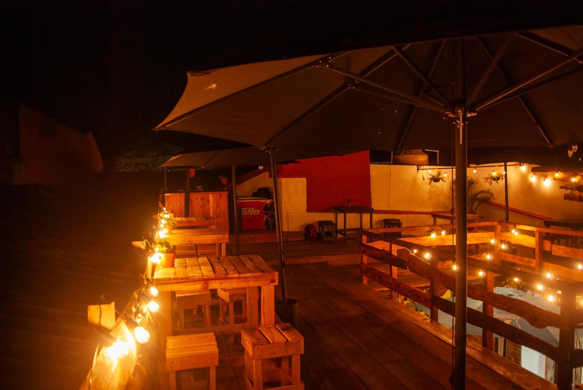 Kamazoztz Hostel And Travel Antigua Ngoại thất bức ảnh