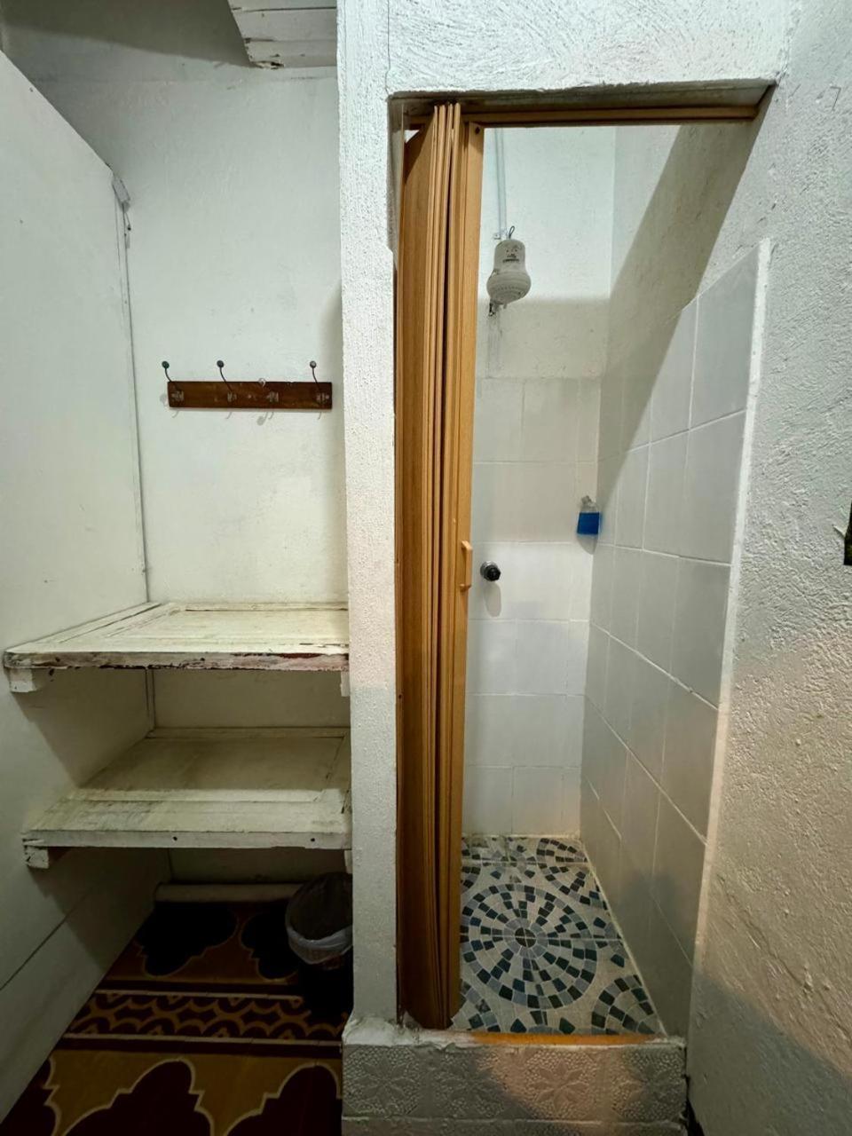 Kamazoztz Hostel And Travel Antigua Ngoại thất bức ảnh