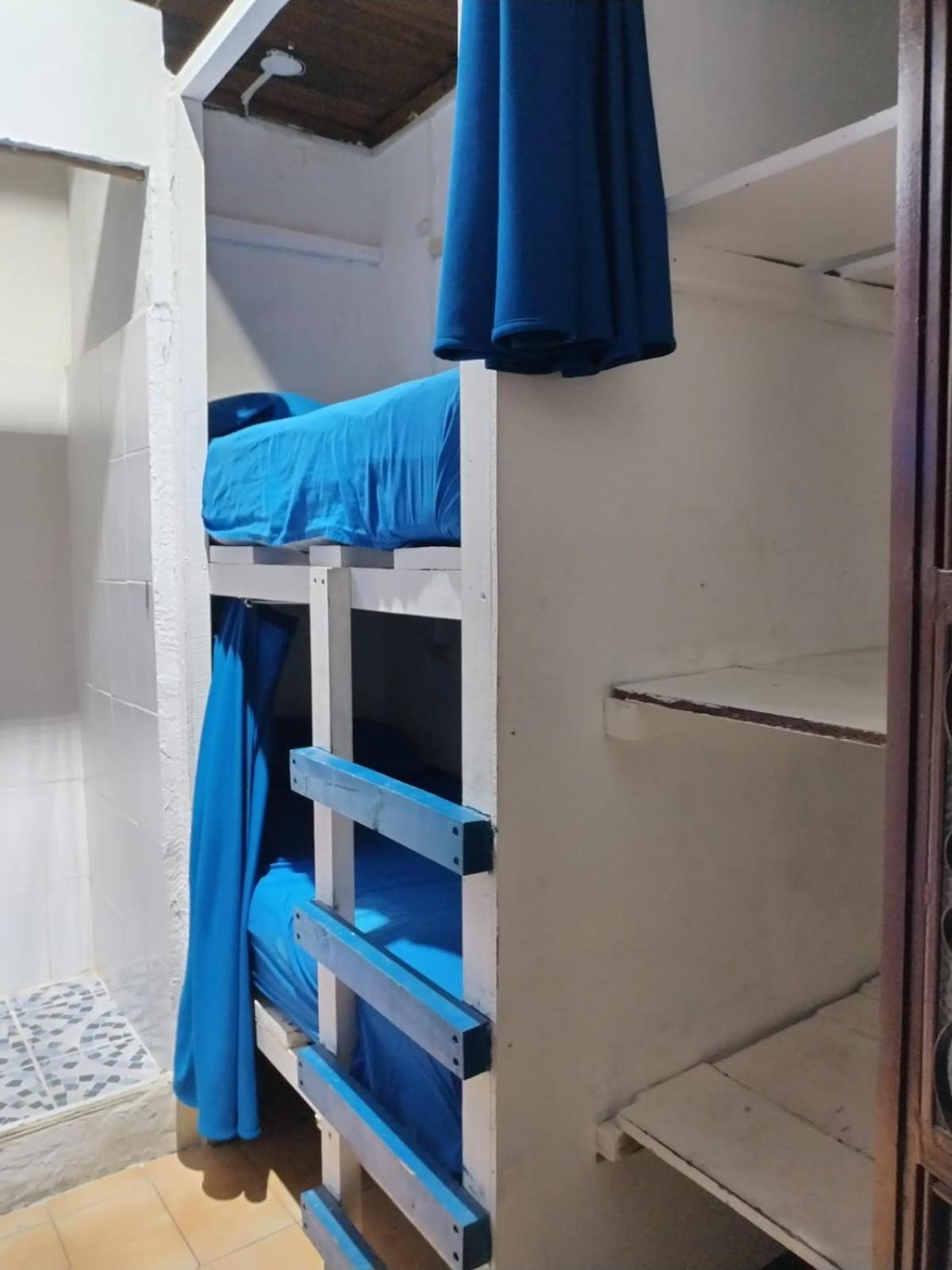Kamazoztz Hostel And Travel Antigua Ngoại thất bức ảnh