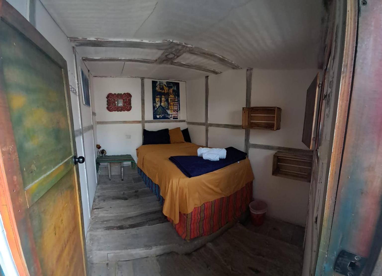 Kamazoztz Hostel And Travel Antigua Ngoại thất bức ảnh